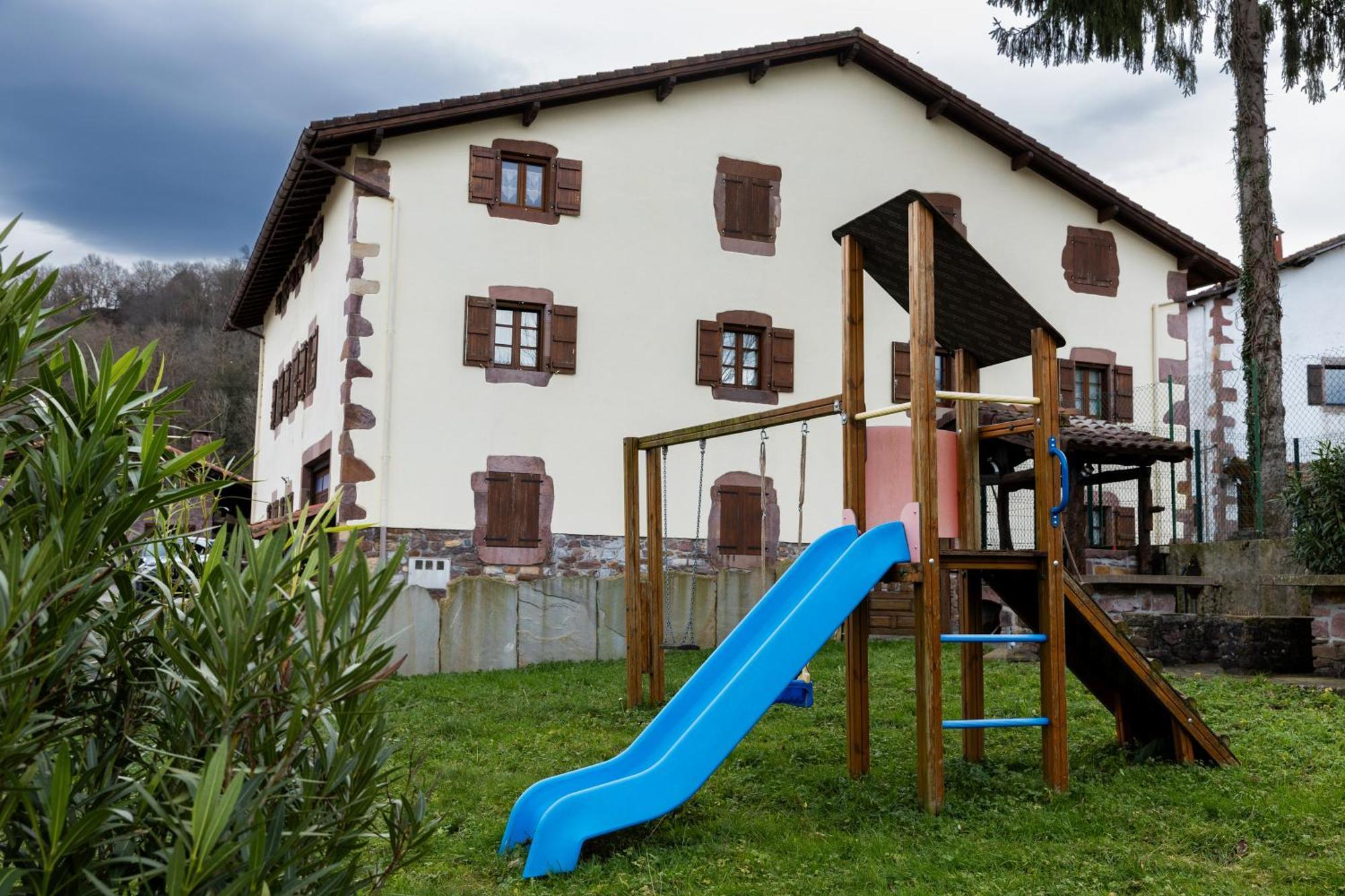 Hostal Matxingonea 2 Urdax Exterior foto